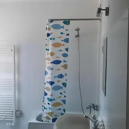 Ferry House דירה