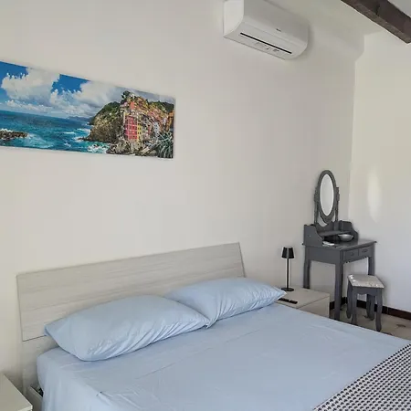 Daire Ferry House La Spezia